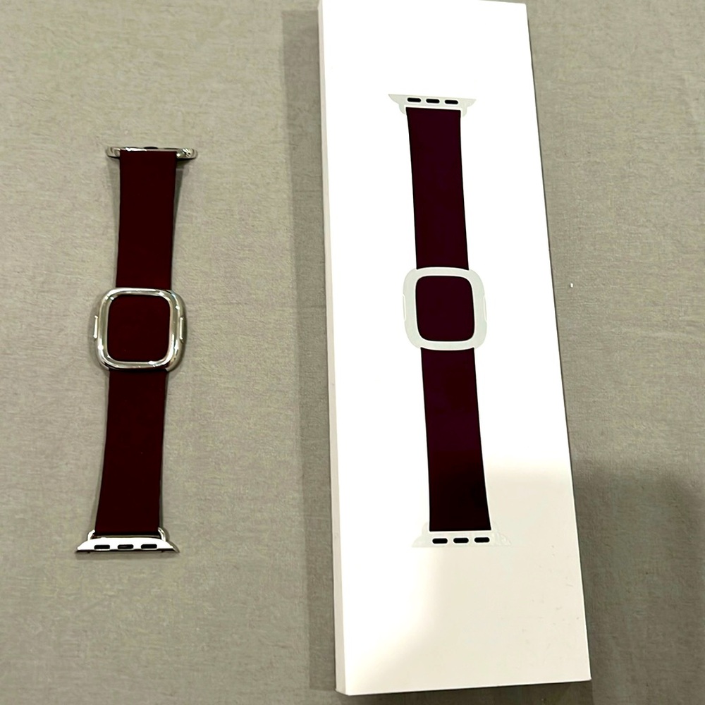 Mulberry Modern Buckle M Apple Watch 41mm